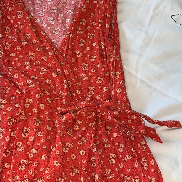 Universal Thread Floral Wrap High-Low Dress Size Large - Picture 5 of 8